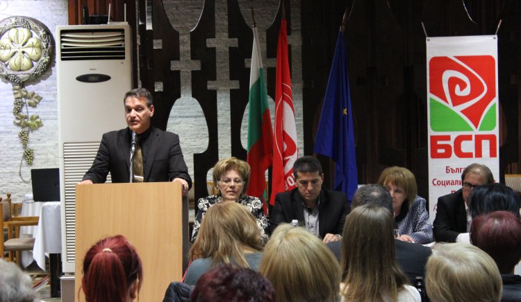 Гражданите на Асеновград: „Визия за България е чудесно предложение, но възможна ли е?“