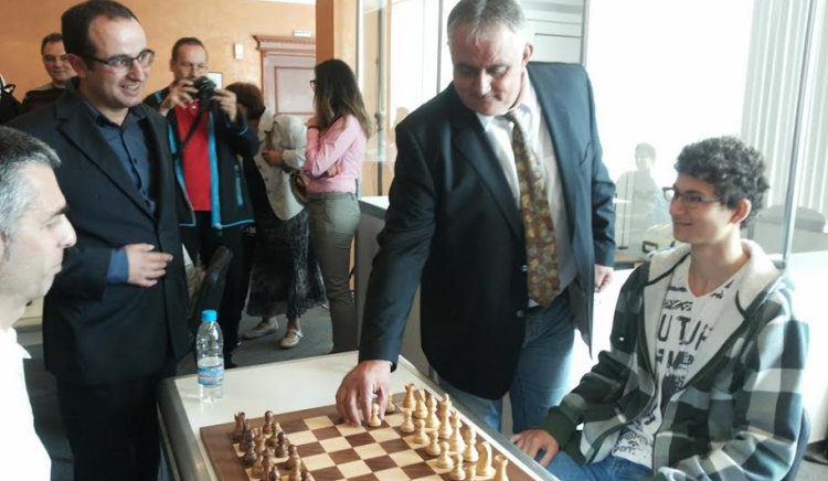 Кандидатът за кмет Петър Курдов откри шахматен турнир 
