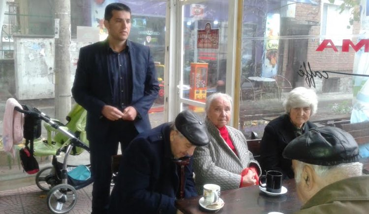 Жителите на кв. „Възраждане“ в Асеновград пожелаха успех на кандидатите за общински съветници от БСП